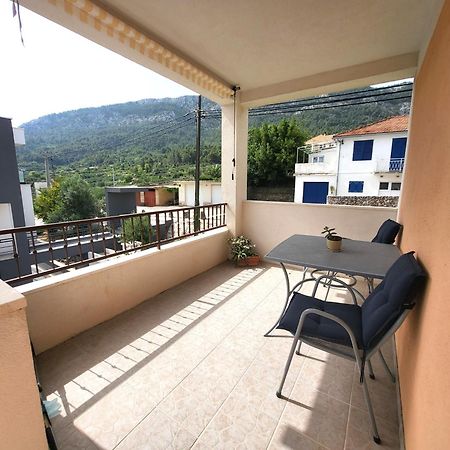 Apartments Vrisnik Jelsa  Zewnętrze zdjęcie