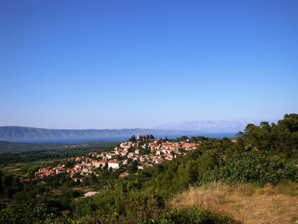 Apartments Vrisnik Jelsa  Zewnętrze zdjęcie