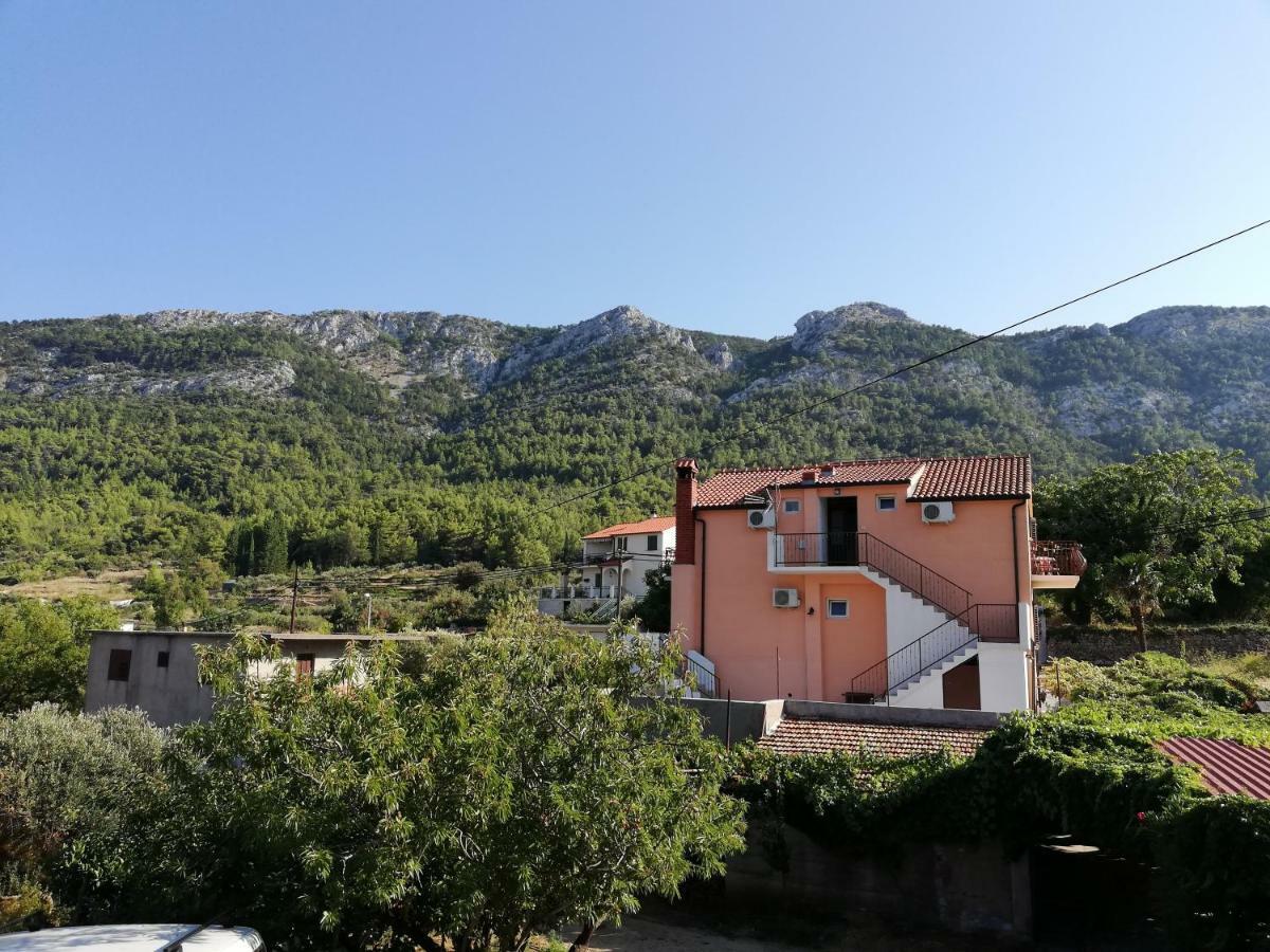 Apartments Vrisnik Jelsa  Zewnętrze zdjęcie